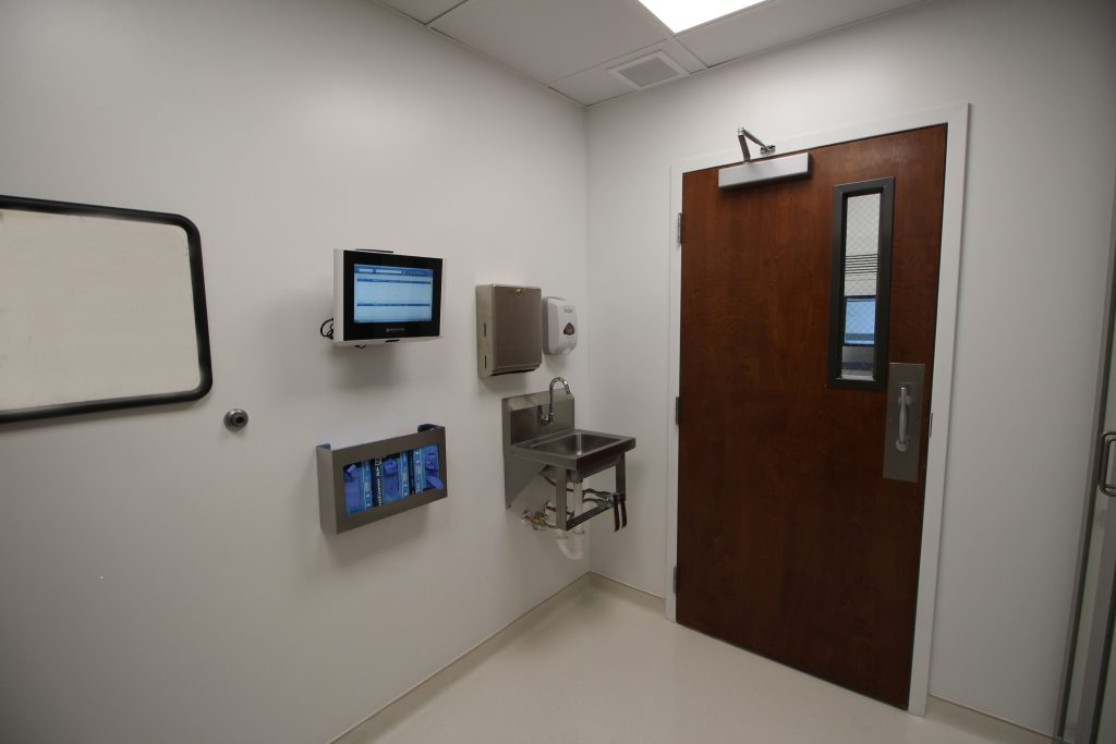 The Endoscopy Center, Hamden CT Clean Room