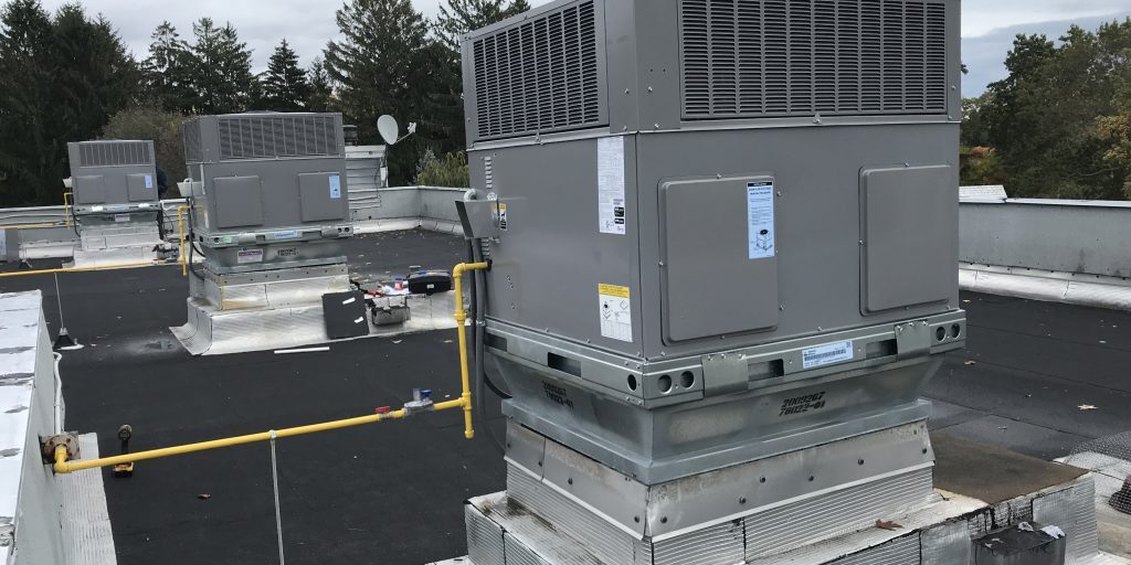 Castle Rock Condominiums Roof Top Change Out