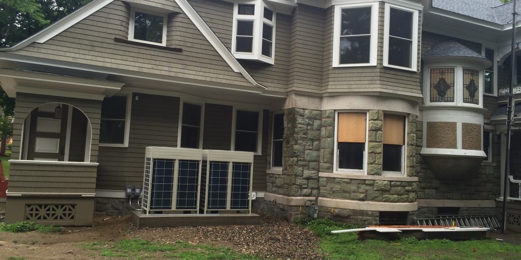 University of Bridgeport, Bates Hall